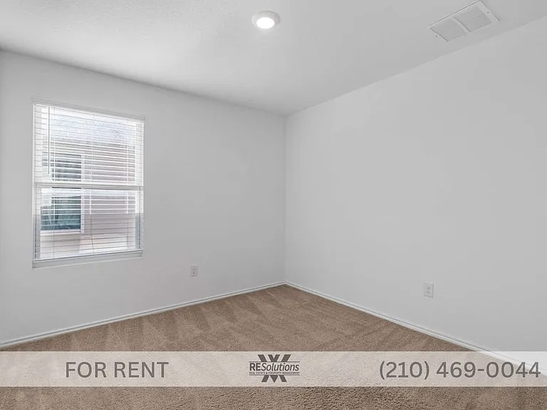 13551 Barton Cv — Photo 4