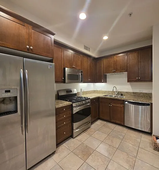 629 Traction Ave #227 — Photo 16