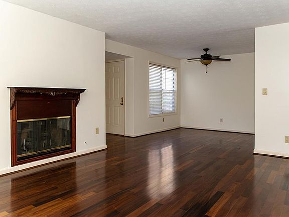2nd image of 614 Glenleaf Dr