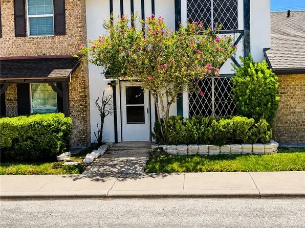 1328 Josephine Dr APT 4, Alice, TX 78332
