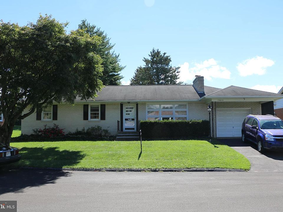 1st image of 19813 Evelyn Ave