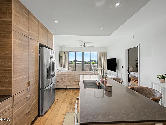 5th image of 2300 E CAMPBELL Avenue #406