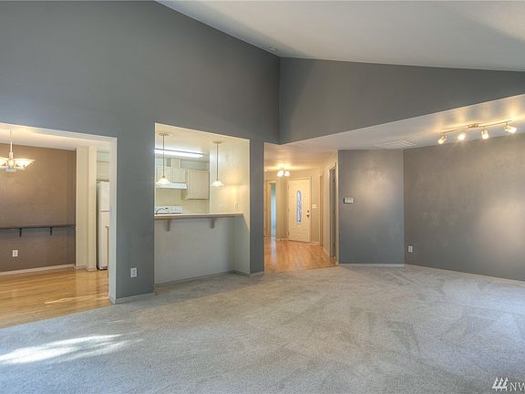 5th image of 5573 Trosper Lake St SW