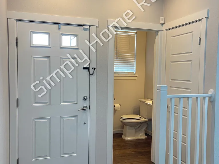 5304 49th Ave SE — Photo 3