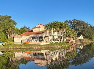 2865 Begonia Way, Cooper City, FL 33026