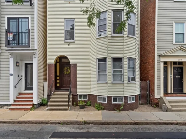 194 Emerson St, South Boston, MA 02127