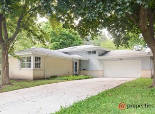 708 W Grove St, Arlington Heights, IL