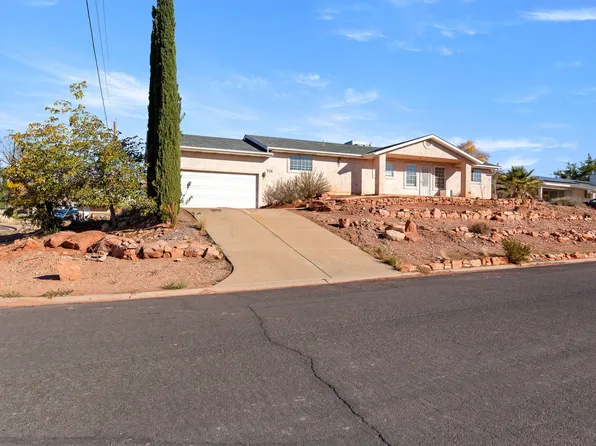 711 E Scenic Dr N, Washington, UT 84780