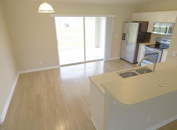 3rd image of 1703 NW 11th Ter