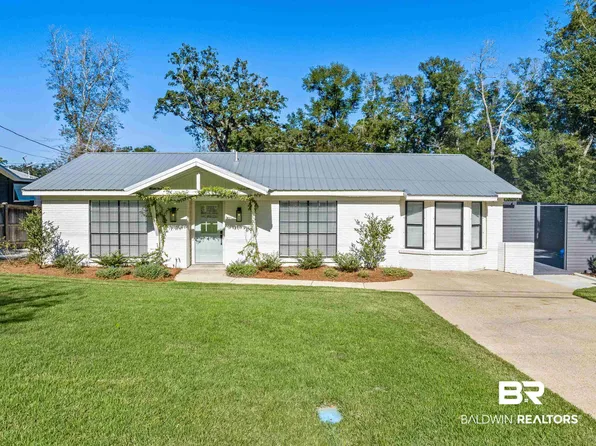 215 Tensaw Ave, Fairhope, AL 36532