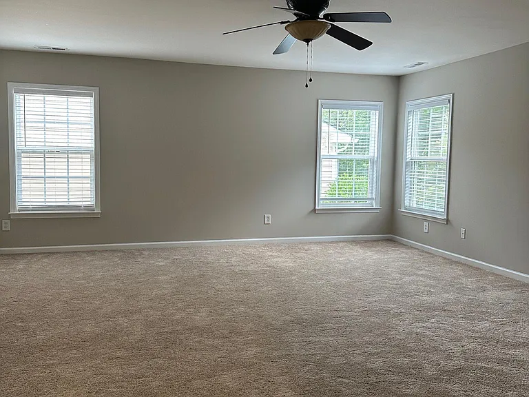 219 Northlands Dr — Photo 19