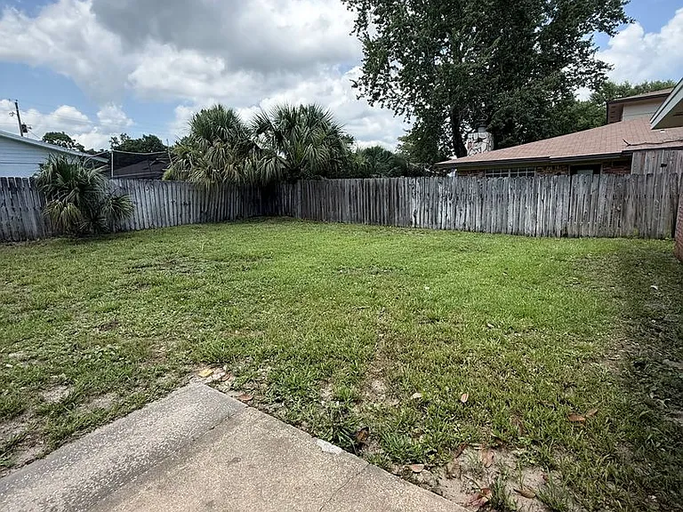 503 Virginia St — Photo 26