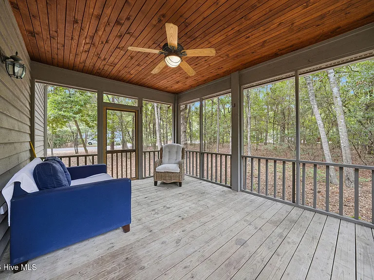 6253 Cattail Ct — Photo 18