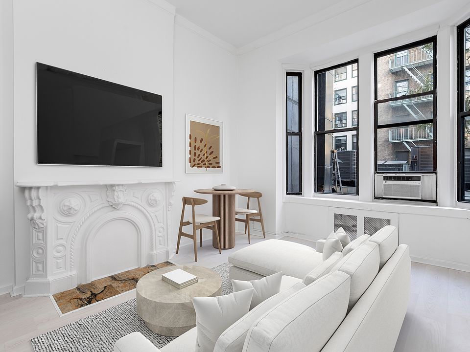 1st image of 336 W 46th St APT 2R