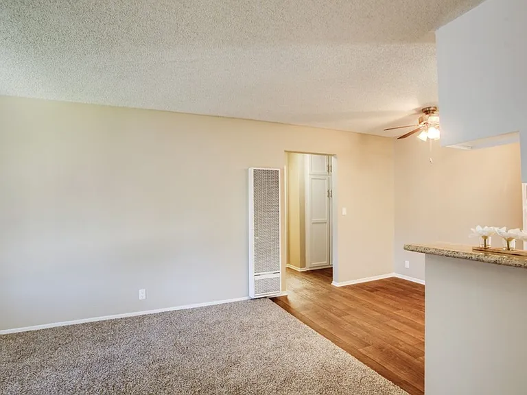 Shadow Mountain Apartments — Photo 34