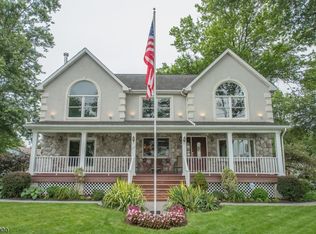 909 Lake Shore Dr, Parsippany, NJ 07054