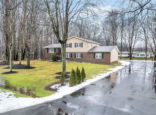 3228 Elm Dr, New Castle, PA