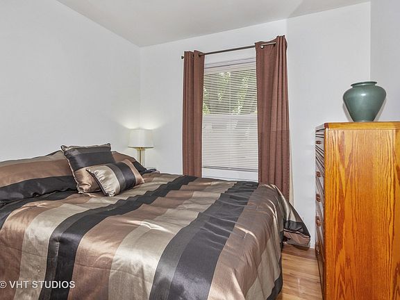 5th image of 601 Livingston Dr
