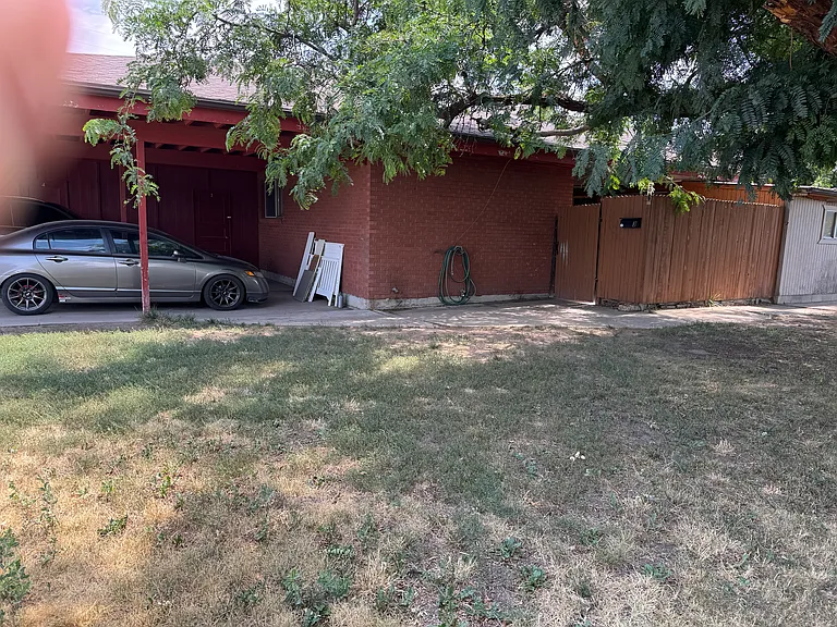 2059 N 250 W #3 — Photo 14