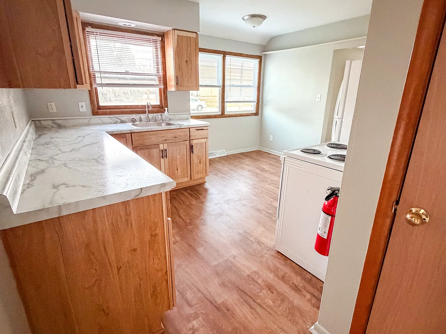 4 bed, 1145 sqft, $1,700 — Photo 3