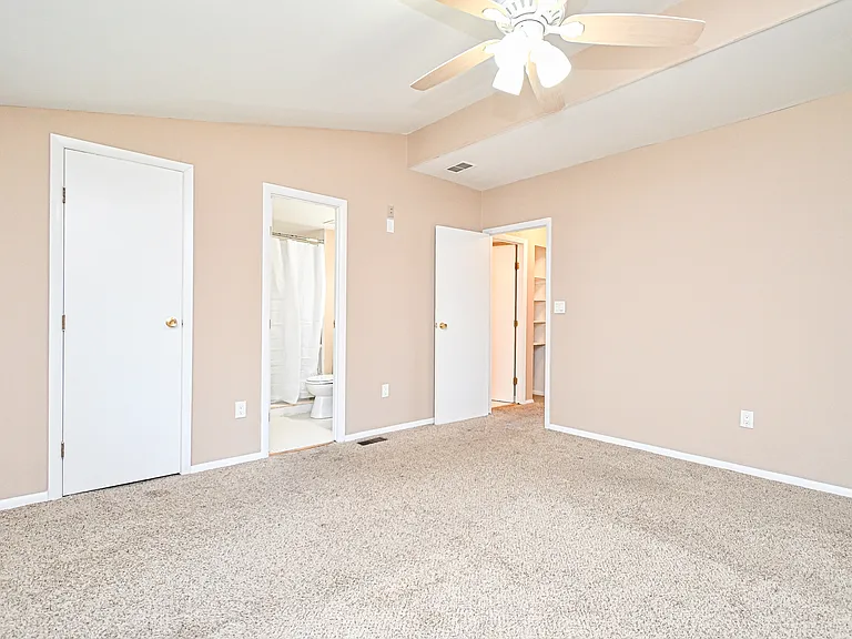 7752 Montgomery Rd #84 — Photo 29