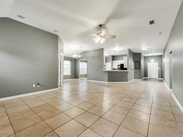 4403 New Meadow Dr — Photo 12