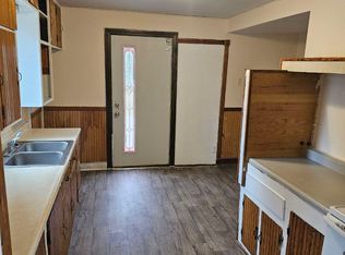 521 1st Ave NW, Oelwein, IA 50662