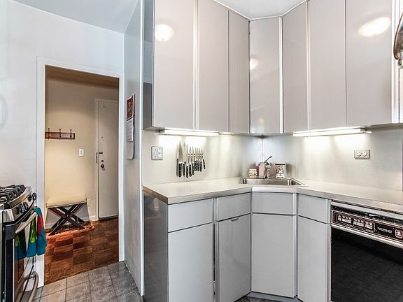 5th image of 1725 York Ave APT 30E