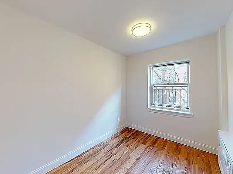 118 E 92nd St #4D — Photo 6