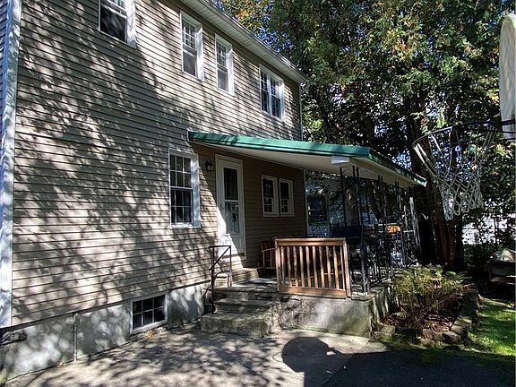 3rd image of 20 Hale St