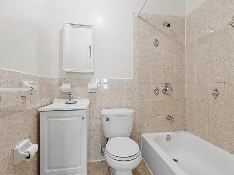 735 E 229th St #2 — Photo 19