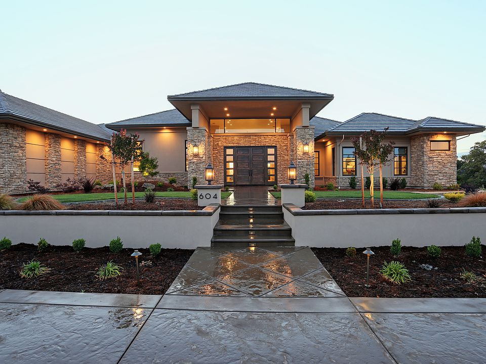 1st image of 604 Thalassa Ct