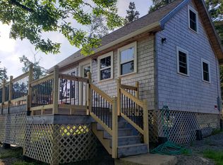 424 Minturn Rd, Swans Island, ME 04685