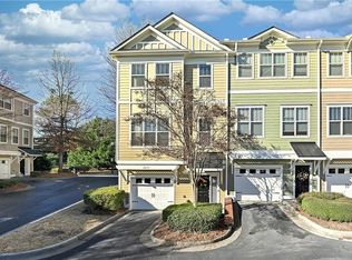 1877 Sterling Oaks Cir, Atlanta, GA 30329