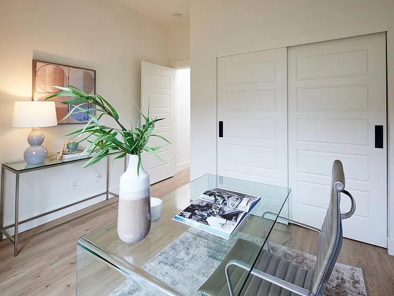 303 - 140 Sacramento Townhomes — Photo 23