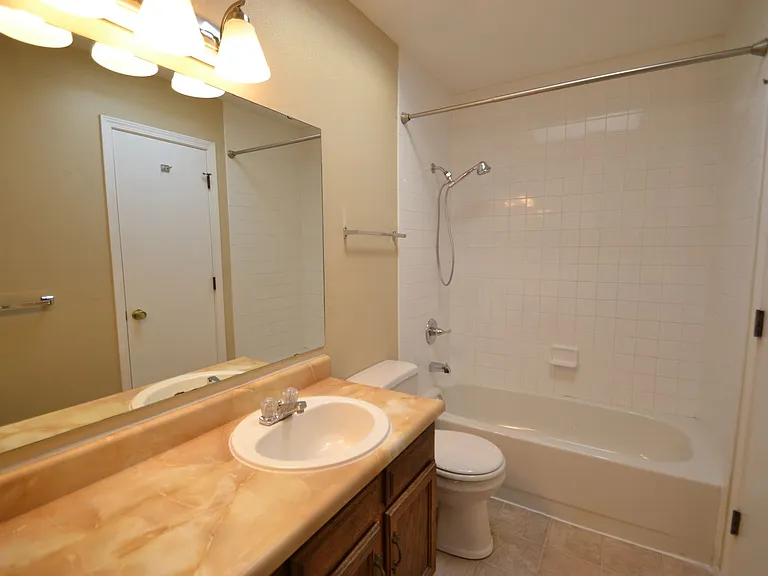 3535 Sydney Ter — Photo 8
