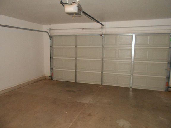 2nd image of 6710 Oakridge Ave APT A