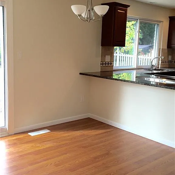 4307 Cypress Dr — Photo 12