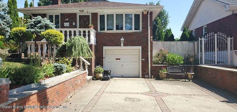 1st image of 14 Leslie Ave