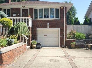 14 Leslie Ave, Staten Island, NY 10305