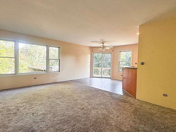 3rd image of 36955 N Garrick Ave