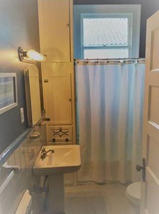 5th image of 8327 Sycamore Pl