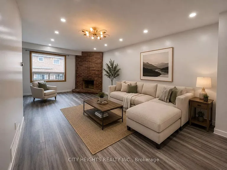 164 Daniels Cres — Photo 16