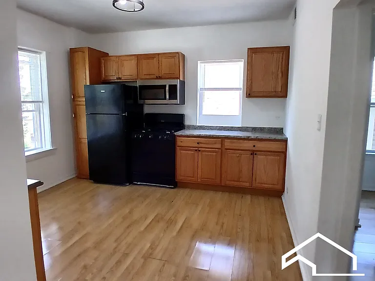 4652 W Palmer St #2 — Photo 4