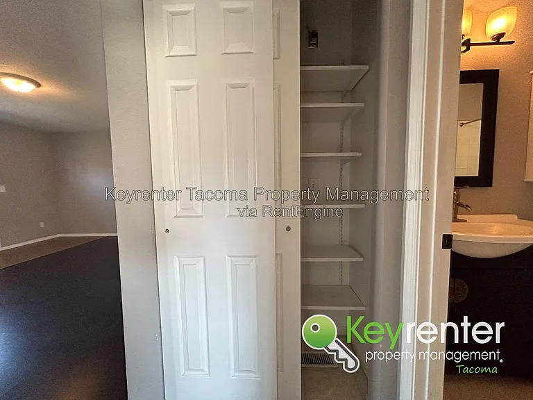 221 Sunset Dr — Photo 11