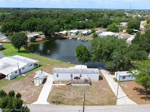 9 E Palm Cir, Lake Placid, FL 33852