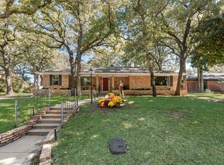 3705 Country Club Rd, Arlington, TX 76013