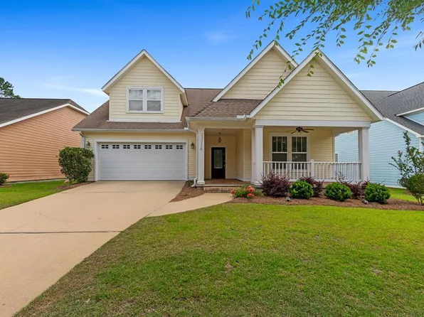 704 Orchard Cir, Dothan, AL 36305