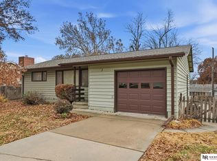 1901 Connie Rd, Lincoln, NE 68502