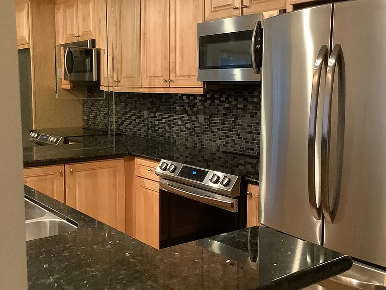 17431 Ambaum Blvd S #0 — Photo 15